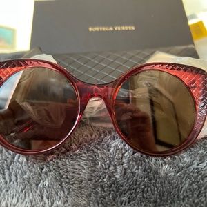 Bottega Veneta Authentic, New, Oval Sunglasses